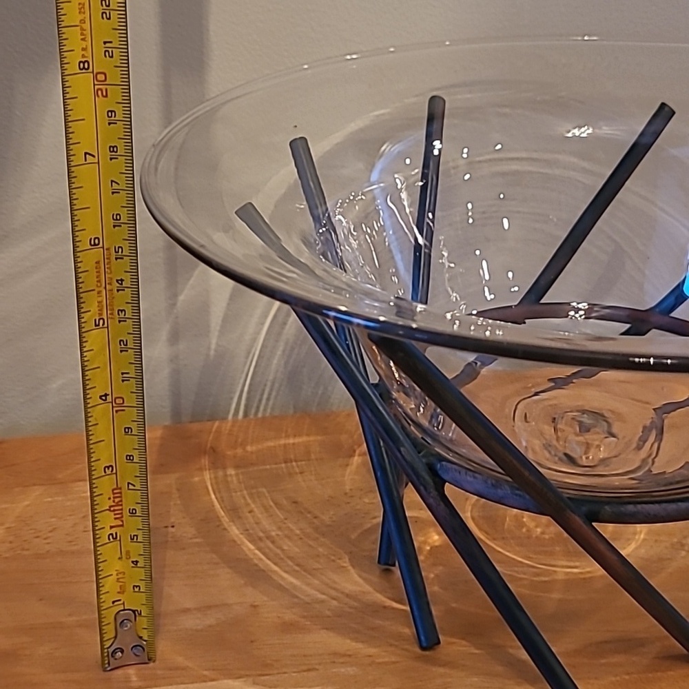 VINTAGE 90s Large Glass Centerpiece Bowl and Metal Stand - Picture 12 of 15